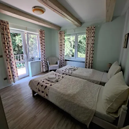 Apartmanovy Dom Harmonia דירה מודרה