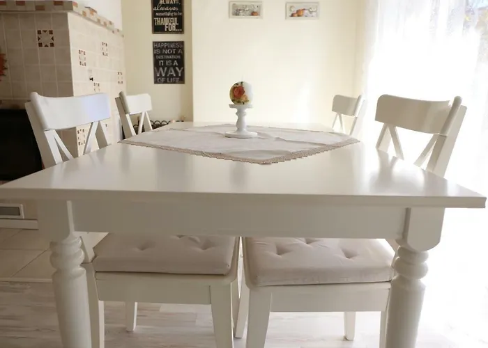 Apartmanovy Dom Harmonia * מודרה